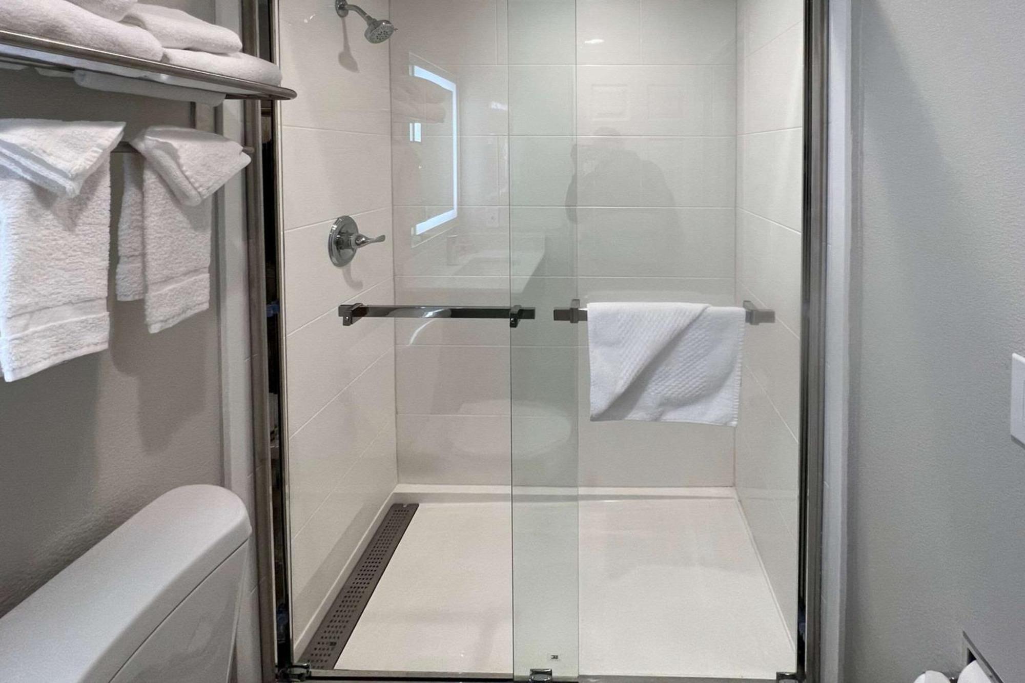 Quality Inn Tracy I-205 מראה חיצוני תמונה